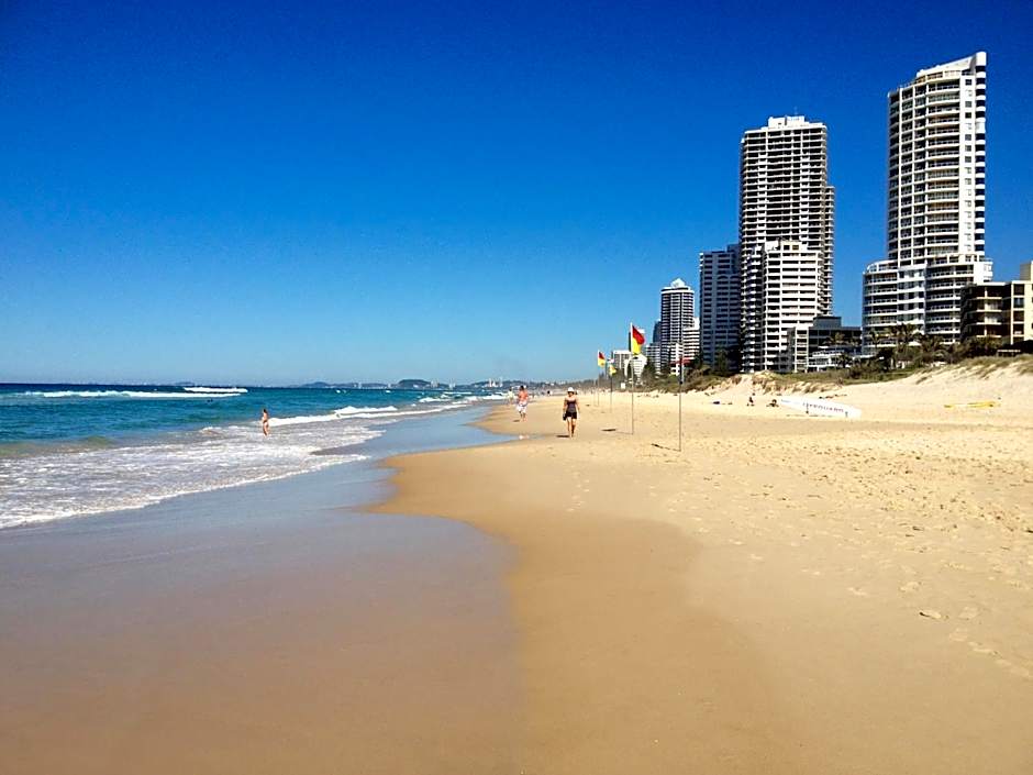 Aristocrat Apartments