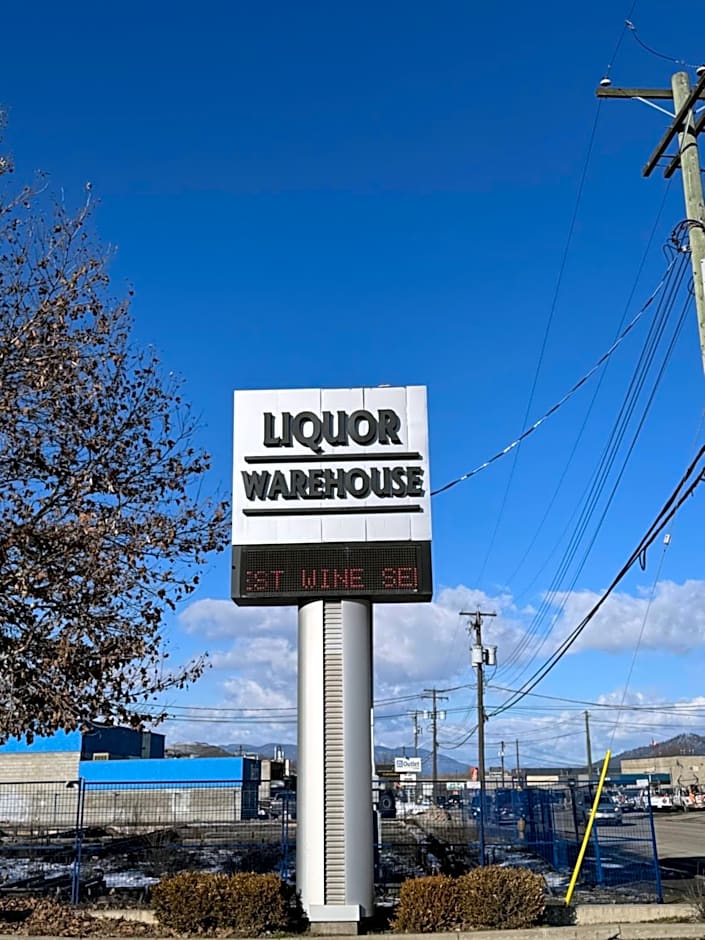 Divya Sutra Plaza and Conference Centre, Vernon