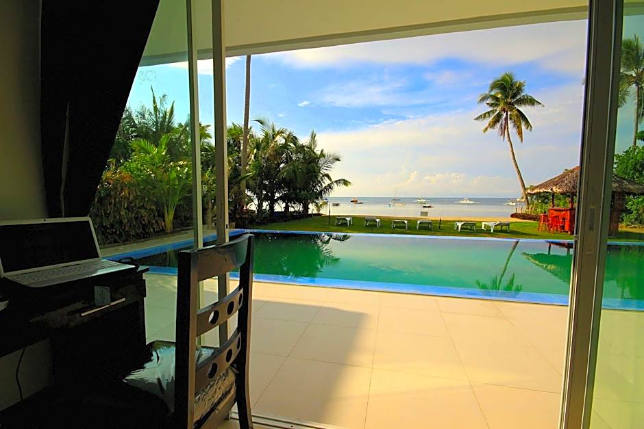 Bohol South Beach Hotel