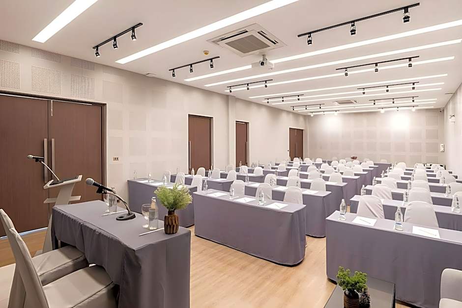 XOTEL