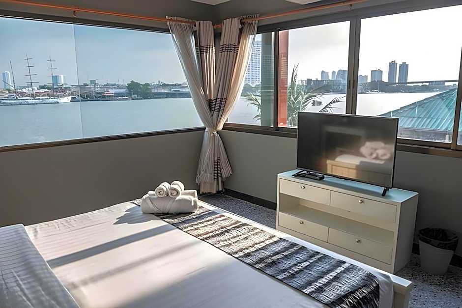 Anandpura Riverside Hotel