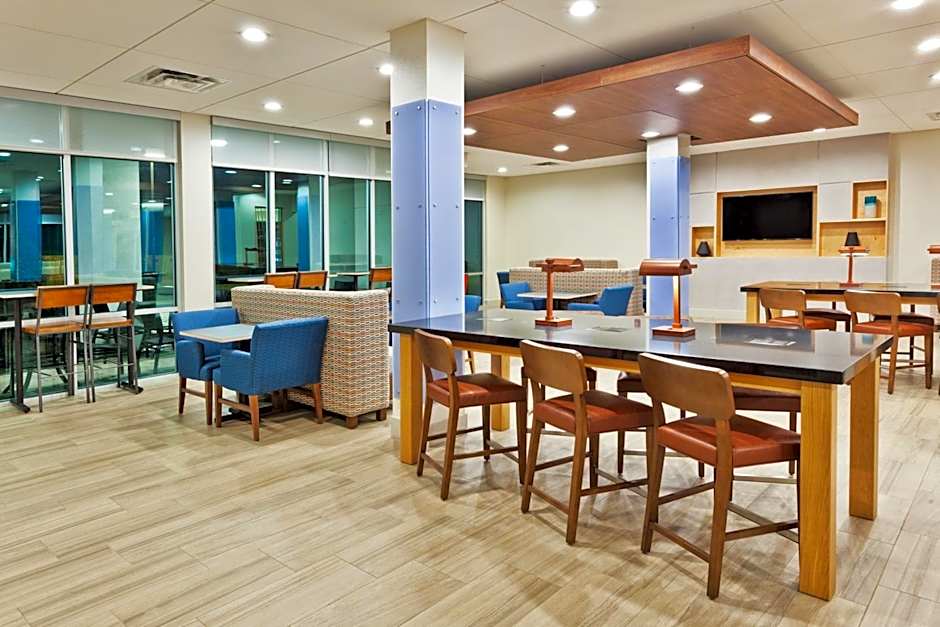 Holiday Inn Express & Suites - Cartersville By IHG