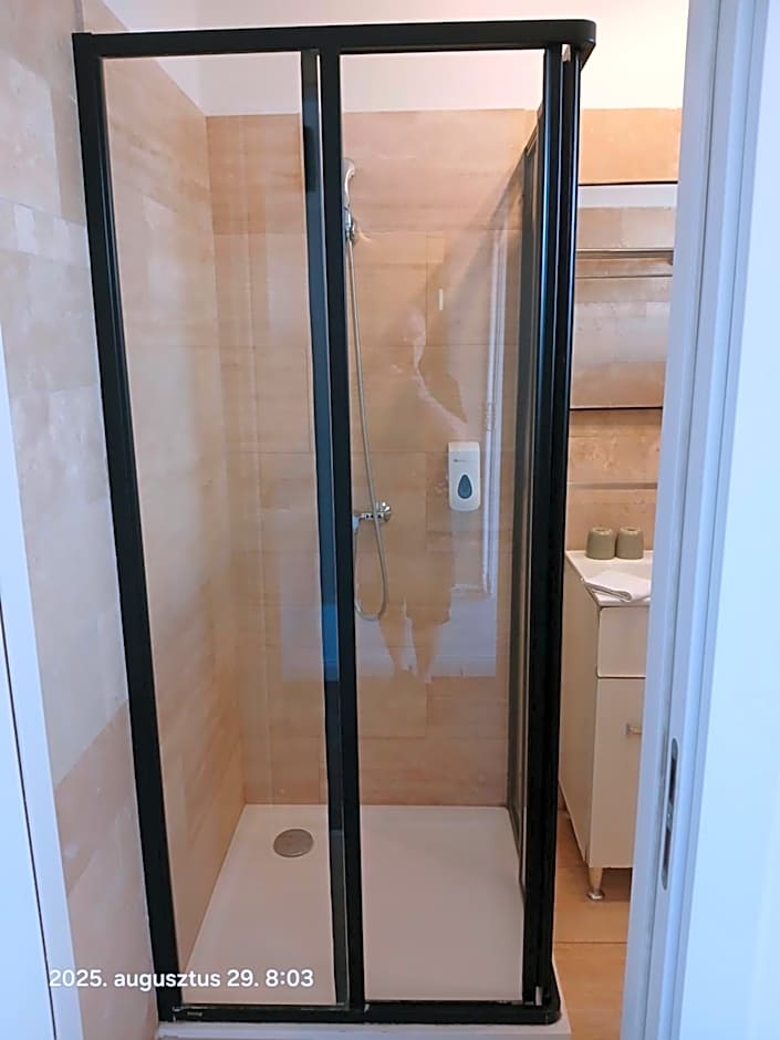 Éjjeli Bagoly Étterem és Panzió