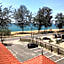 Teluk Lipat Seaview Inn