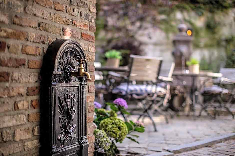 Hotel De Castillion - Small elegant hotel