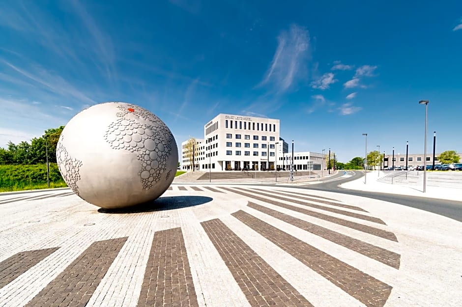 Vienna House by Wyndham Ernst Leitz Wetzlar