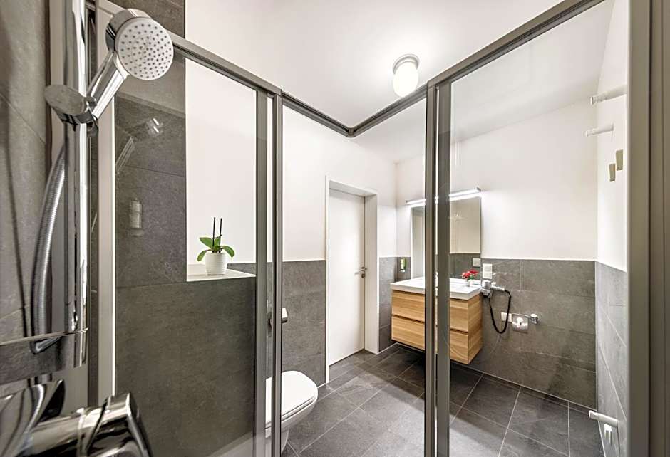 Jimmy's Apartments Lory