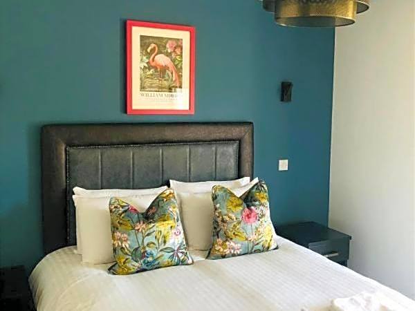 The Gilvenbank Hotel