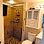 The Fraser River's Edge B&B Lodge