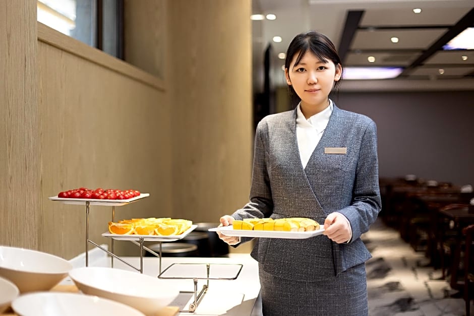 Rezen Hotel Urumqi High-speed Railway Station