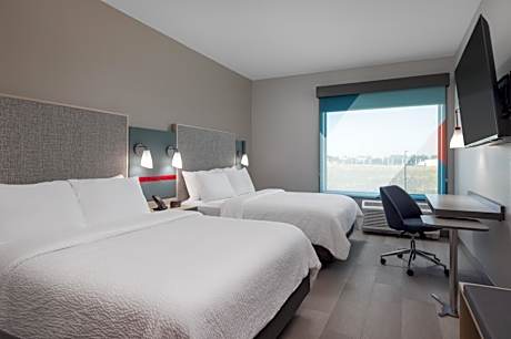 Queen Room with Two Queen Beds - Hearing Accessible/Non-Smoking