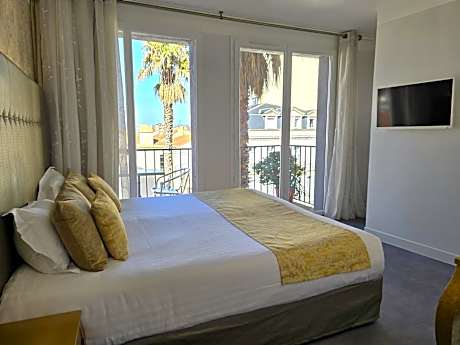 Superior Double or Twin Room with Balcony