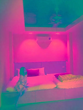 1 Bedroom King Suite