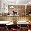 Ascot Hotel