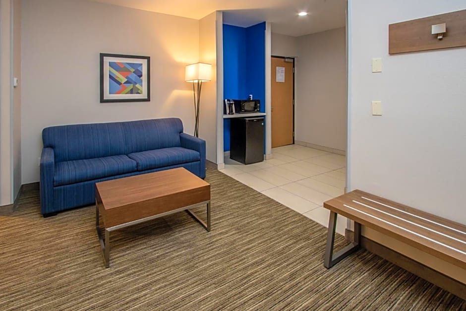 Holiday Inn Express Hotel & Suites Roseville - Galleria Area By IHG
