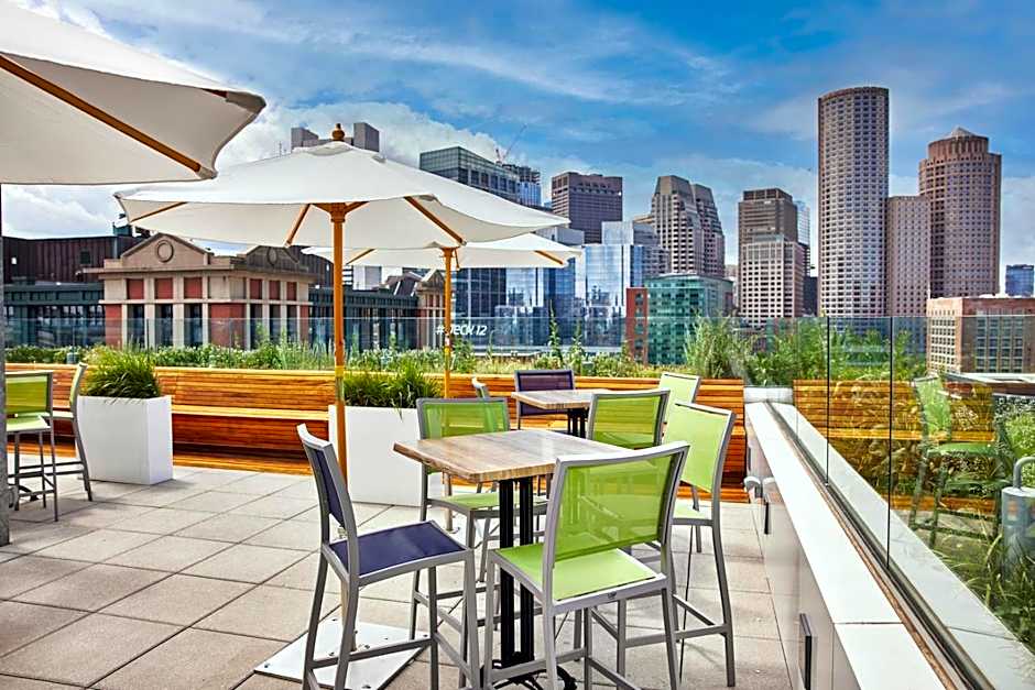 YOTEL Boston
