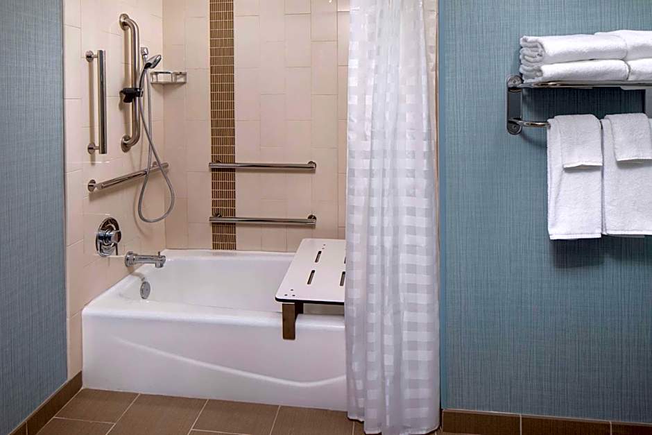 Hyatt Place Mount Pleasant Towne Centre