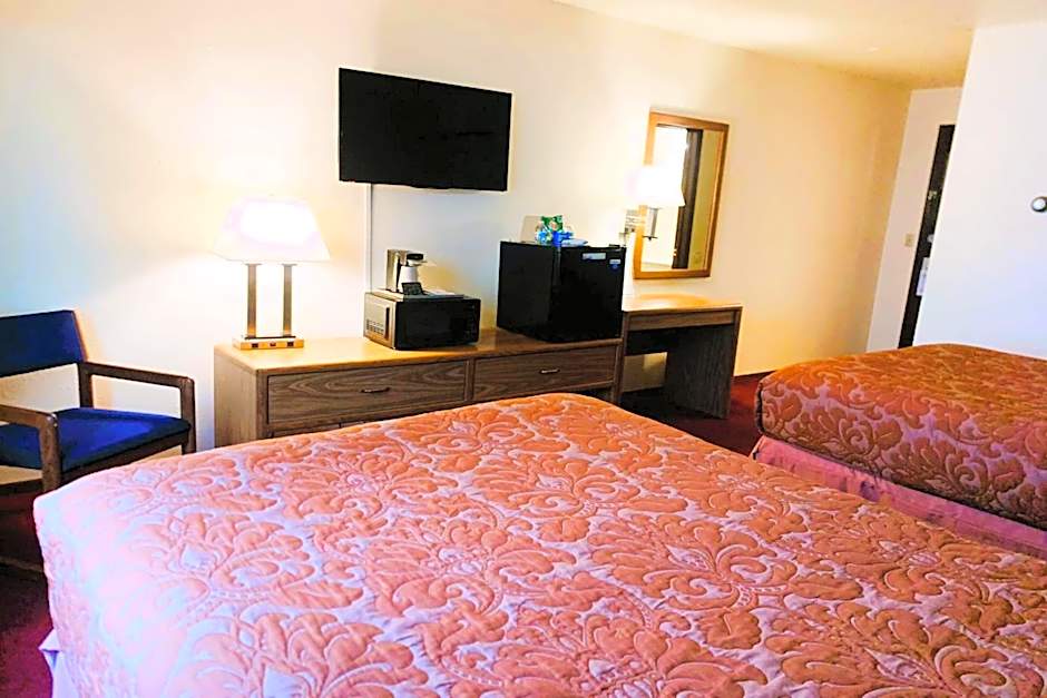 Love Hotels Staples by OYO at HWY 10 MN