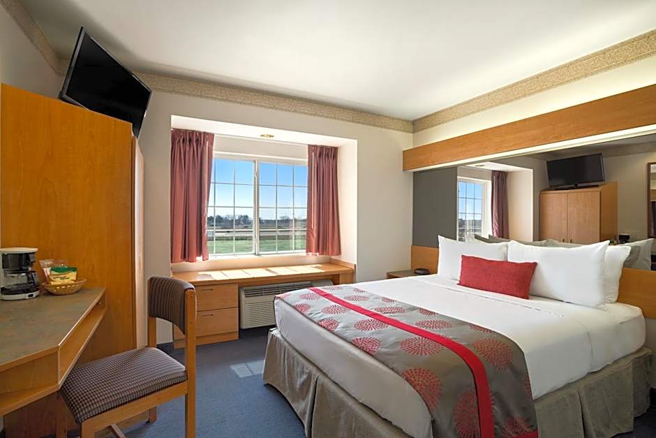 Ramada Limited Bloomington