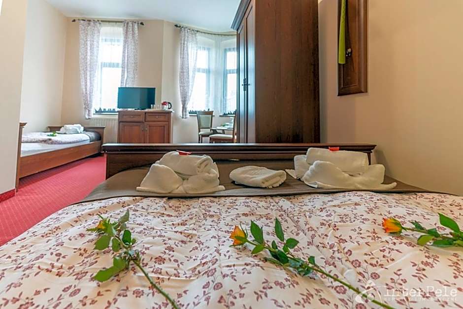 Słoneczna Róża pokoje że śniadaniami centrum