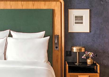 Junior Suite with Balcony  -  Sacrée vue