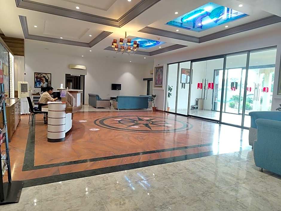 Lion Lords Inn-Rajula