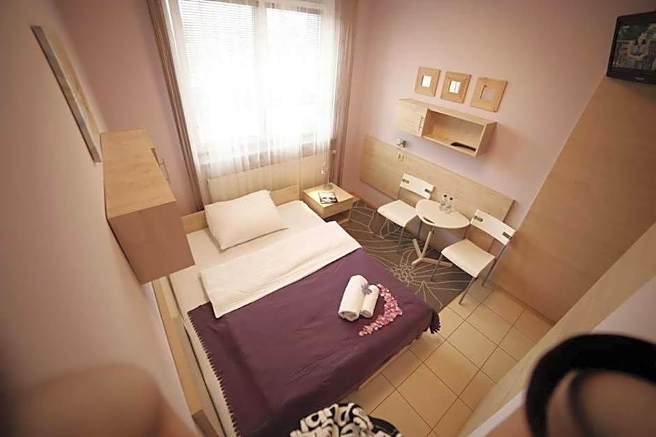 Standard Delegacyjny Bed & Breakfast