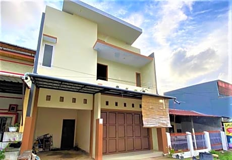 Suci Guest House 2