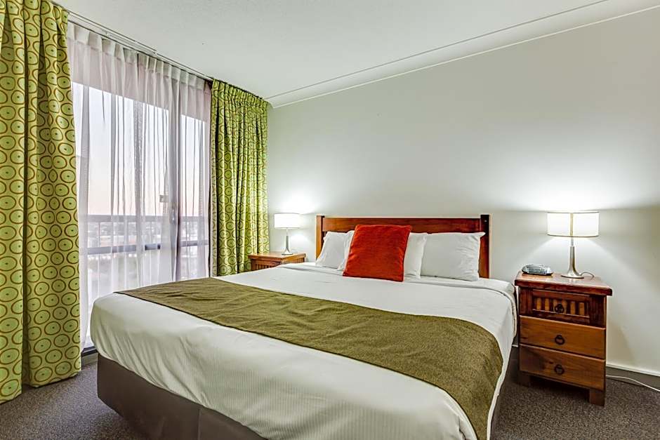 Hillcrest Apartment Hotel (formerly Central Hillcrest Apartments)