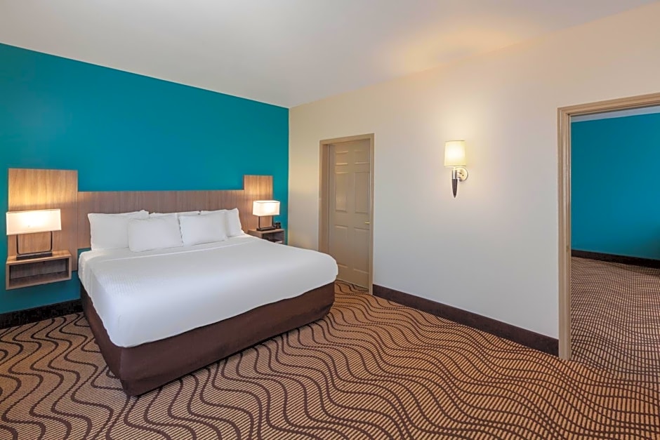 La Quinta Inn & Suites by Wyndham Midland North