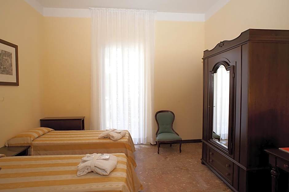 Hotel Milano Helvetia - in centro con piscina