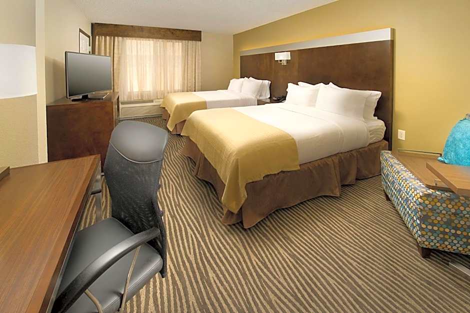 Photo 1 of 1 of Standard 2 Queen Beds