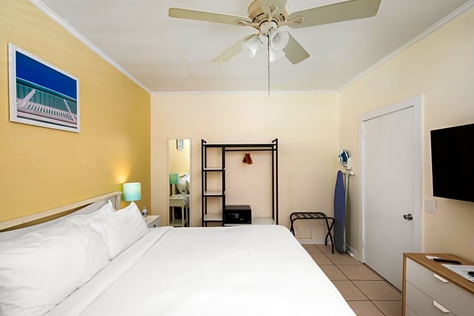 Southernmost Inn Adult Exclusive
