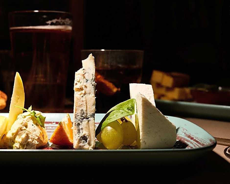 Madama Hostel & Bistrot