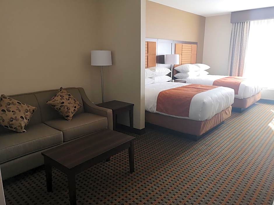 Best Western Plus Hinton Inn & Suites