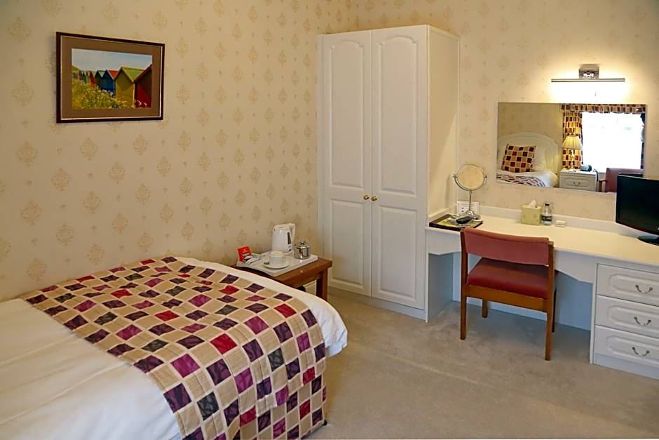 Saxonville Hotel