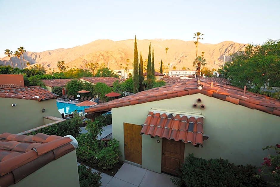 Los Arboles Hotel