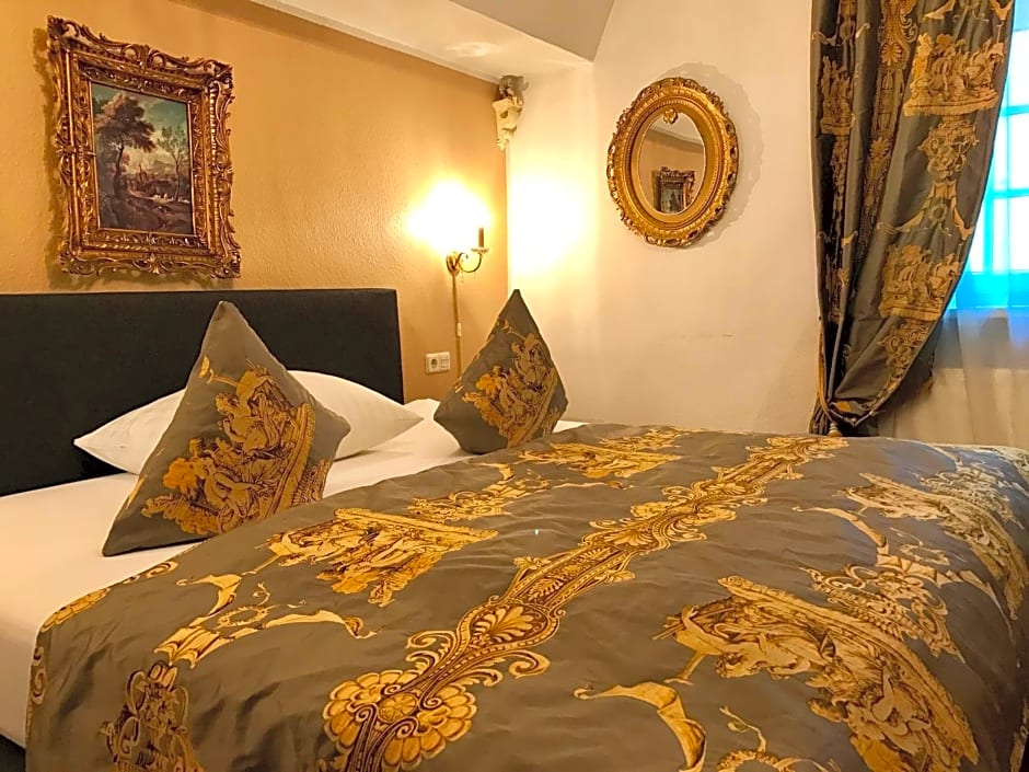 Hayk Altstadthotel & Appartements