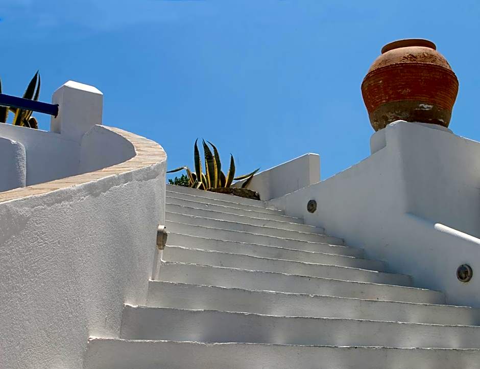 Poseidon Hotel Suites