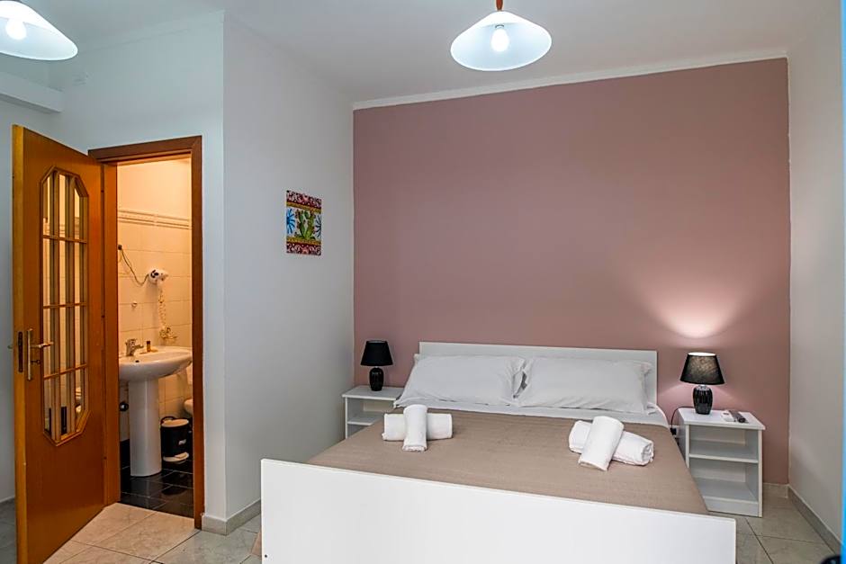 Ada Hotel