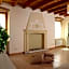 Residence Borgo Mondragon