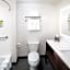 Holiday Inn Cheshire - Southington By IHG