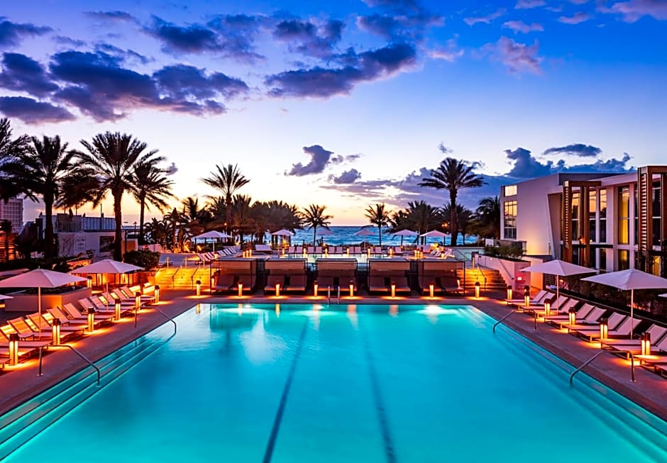 Photo 1 of 50 of Eden Roc Miami Beach