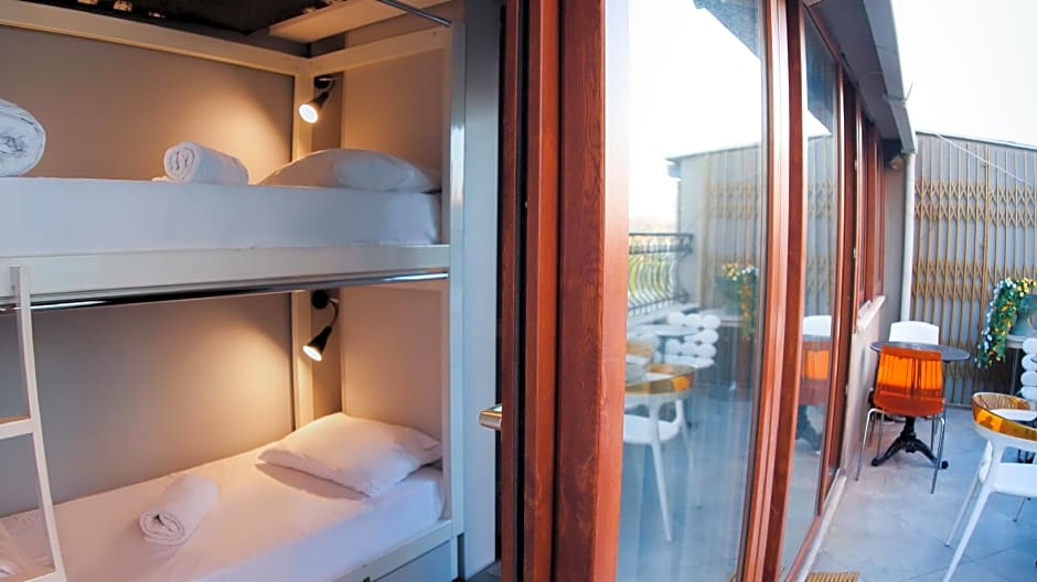 Stay Inn Taksim Hostel