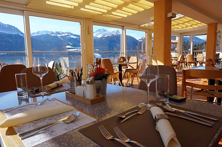 nawu apartments & Restaurant