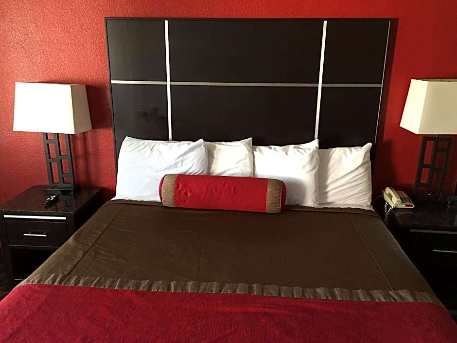 Harbor Inn & Suites Oceanside