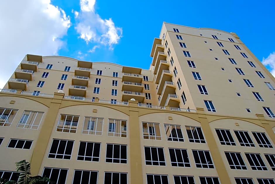 Dadeland Towers by Miami Vacations