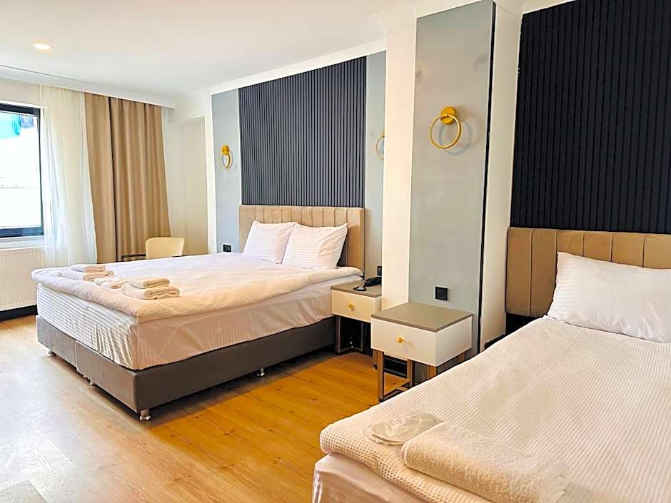 Photo 1 of 4 of Triple Room