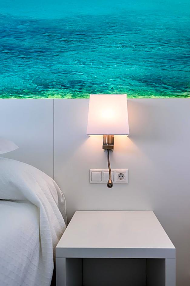 Plaza Santa Ponsa Boutique - Adults Only.