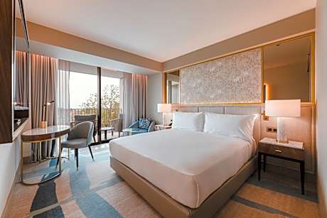 Cascais King Room with Balcony and Ocean View